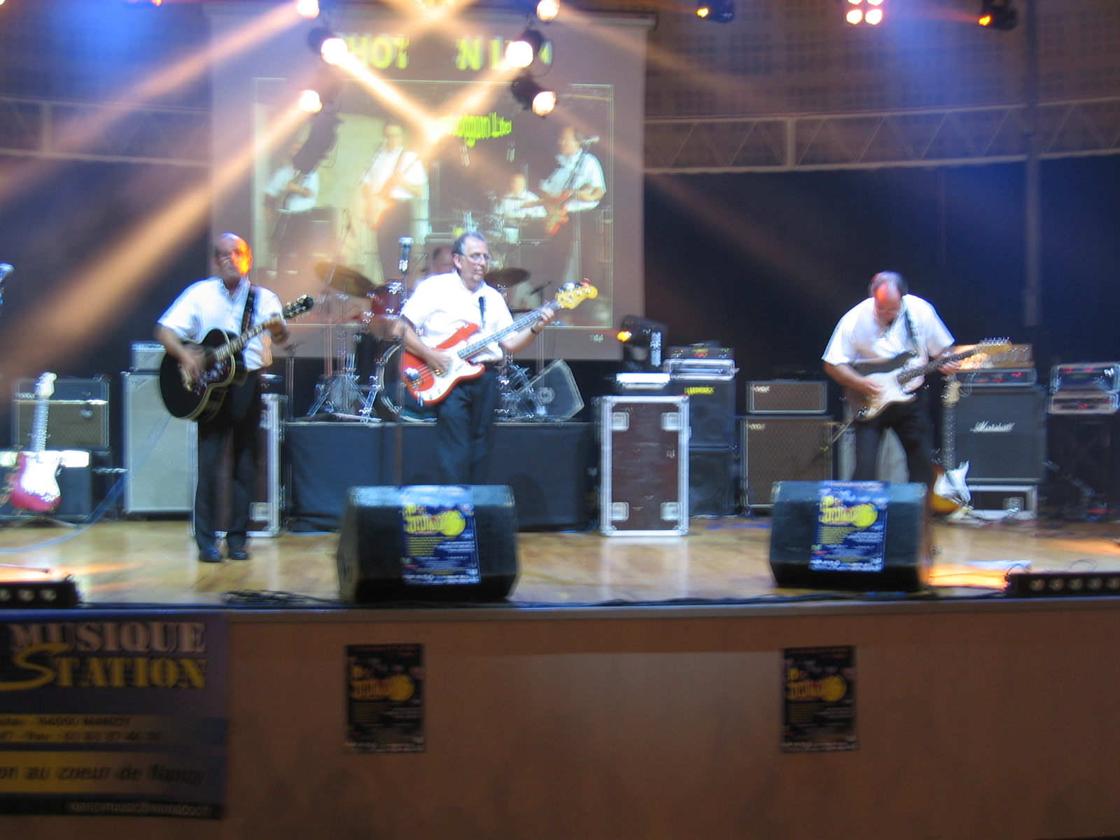 Spotnicks 155.jpg
